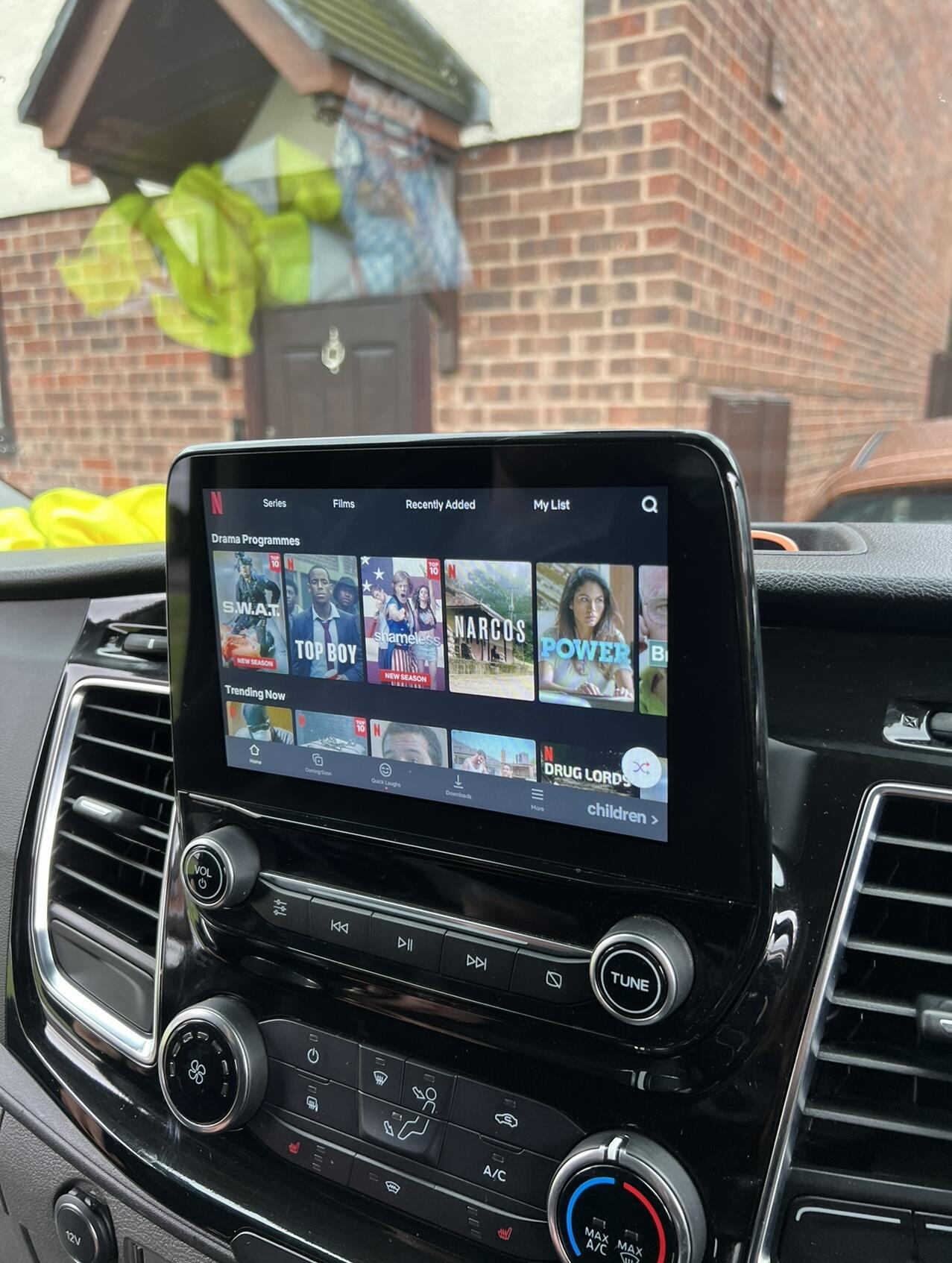 Youtube &amp; Netflix AI-Box für Ford