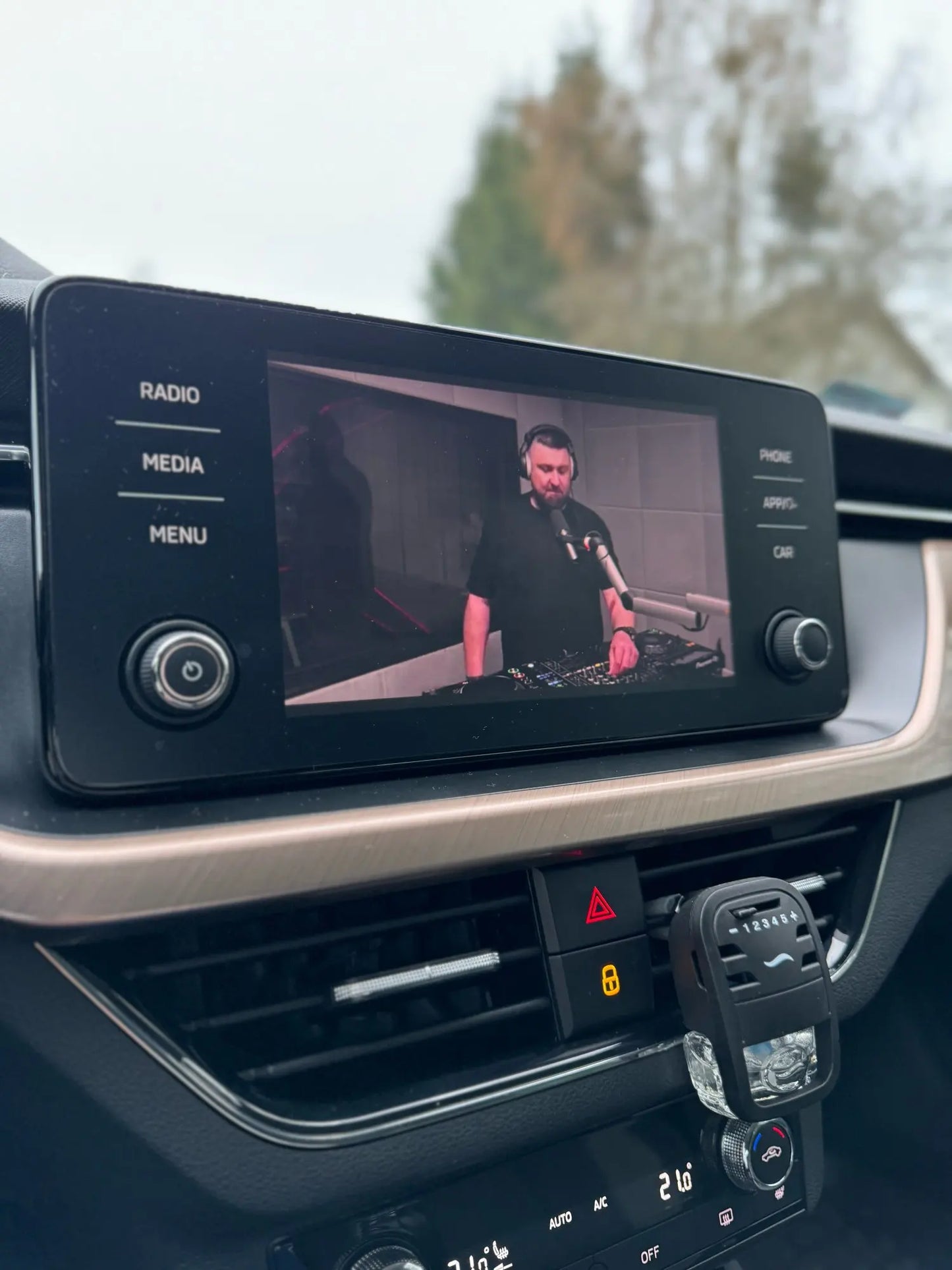 Youtube e Netflix AI-Box per Skoda
