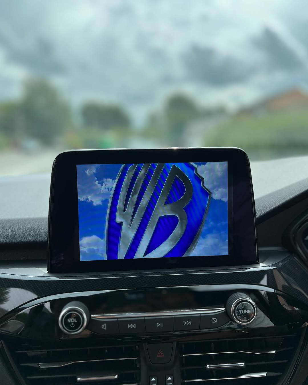 Youtube e Netflix AI-Box per Mitsubishi