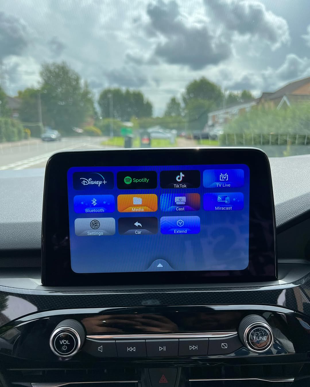 Youtube &amp; Netflix AI-Box für Ford