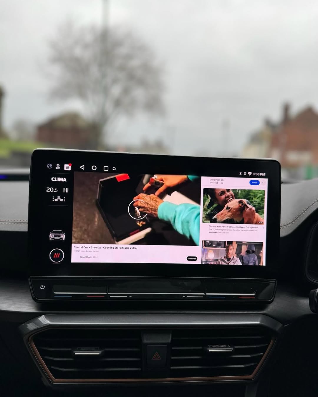 Youtube e Netflix AI-Box per Cupra