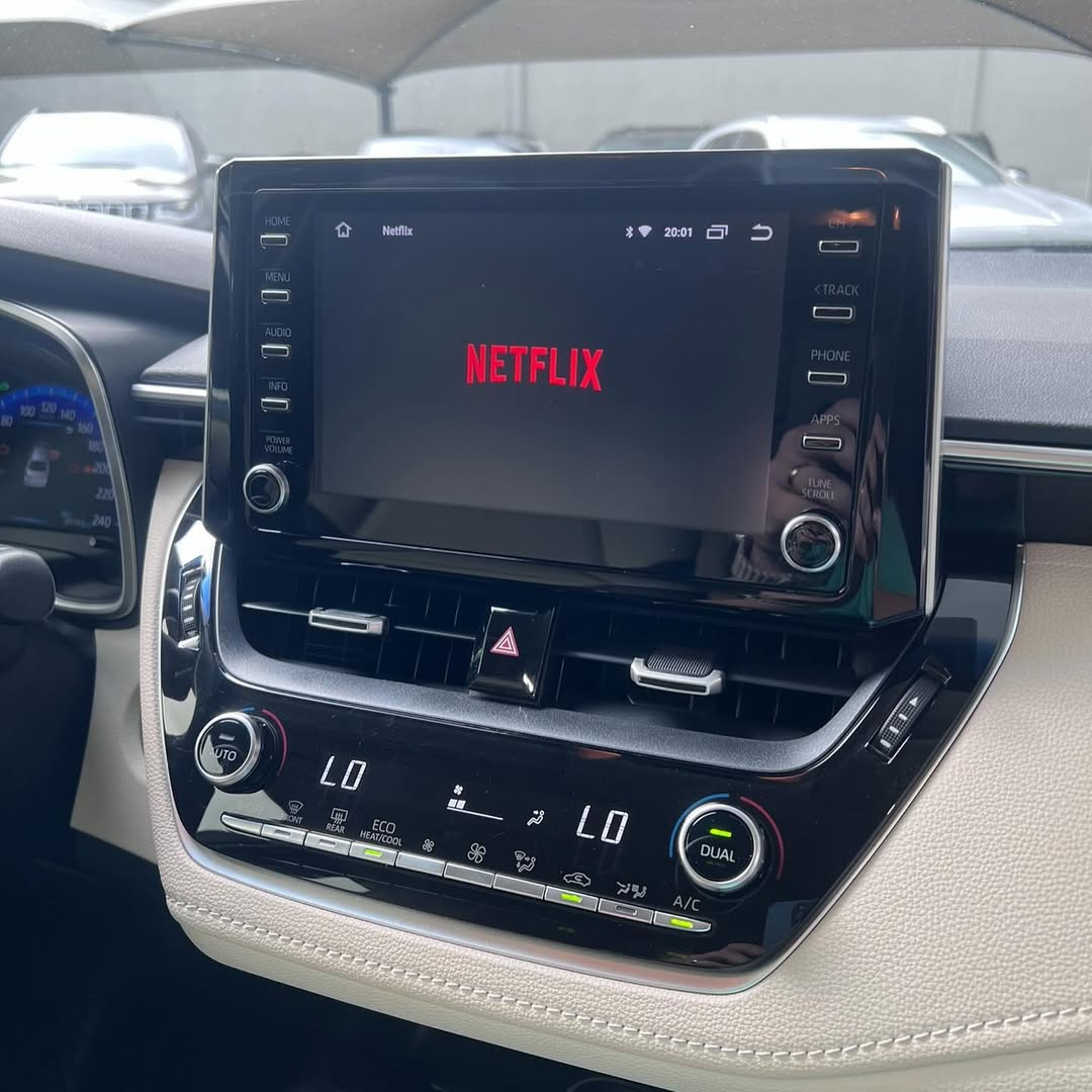 Caja de inteligencia artificial de YouTube y Netflix para Toyota