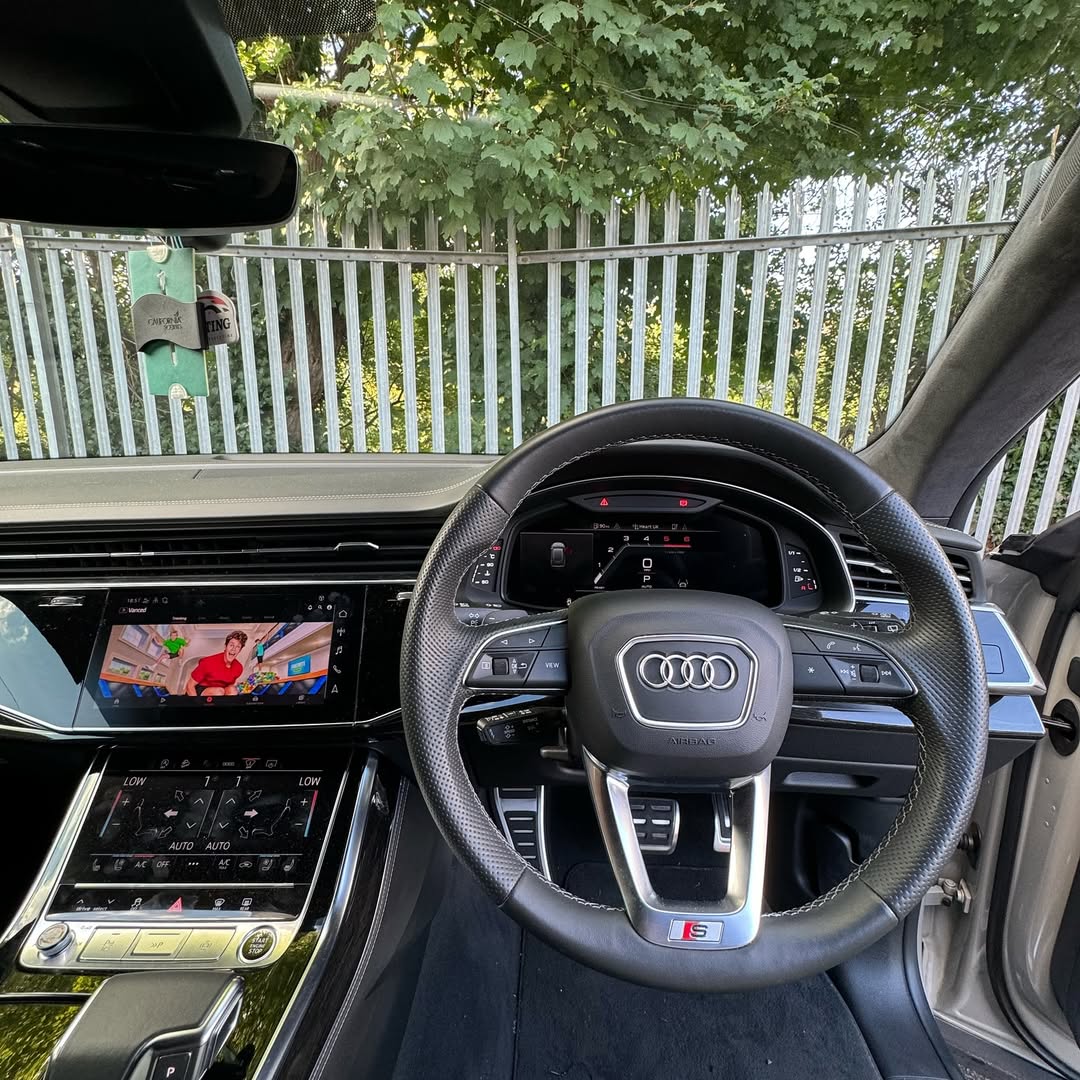 Caja AI de YouTube y Netflix para Audi