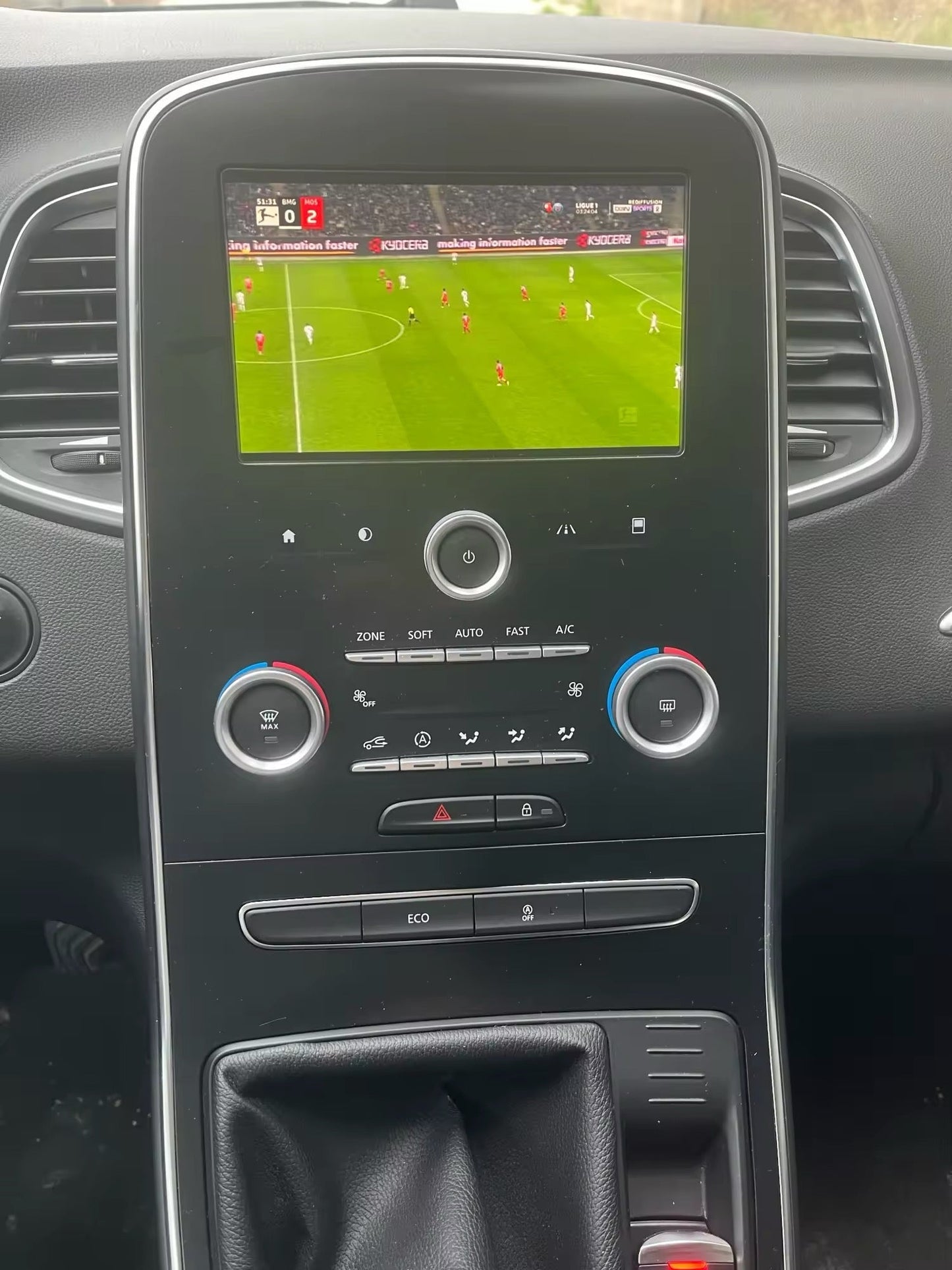 Youtube e Netflix AI-Box per Renault