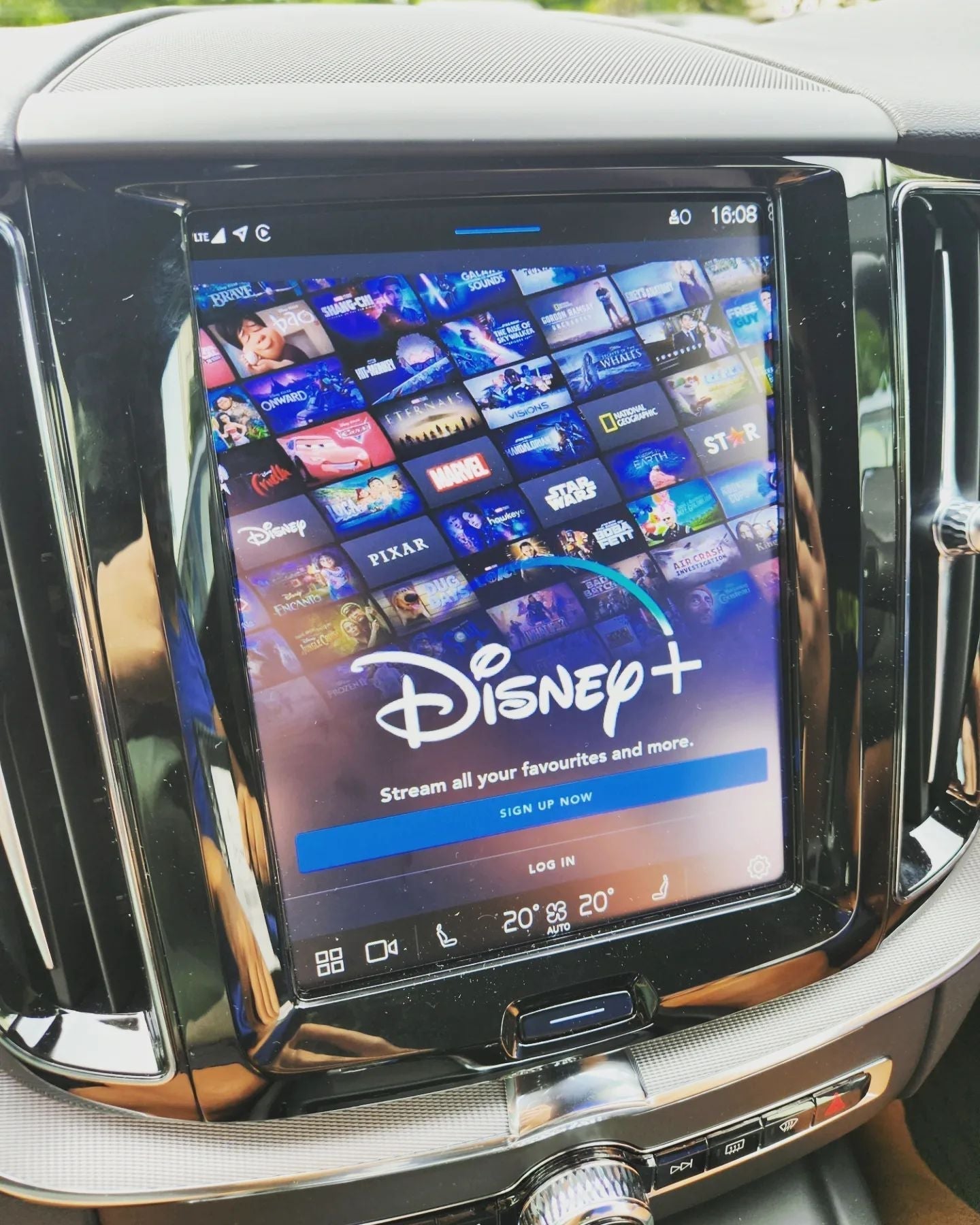 Youtube &amp; Netflix AI-Box für Volvo
